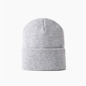 Aritzia TNA Peak Beanie